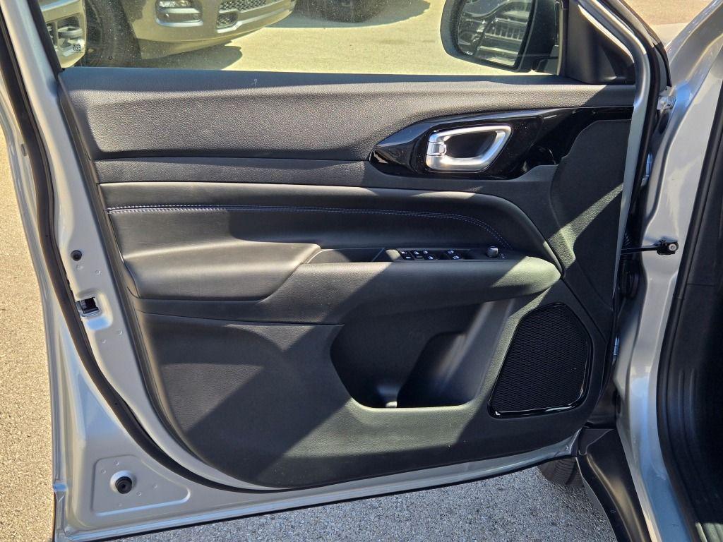 new 2026 Jeep Compass car, priced at $31,477