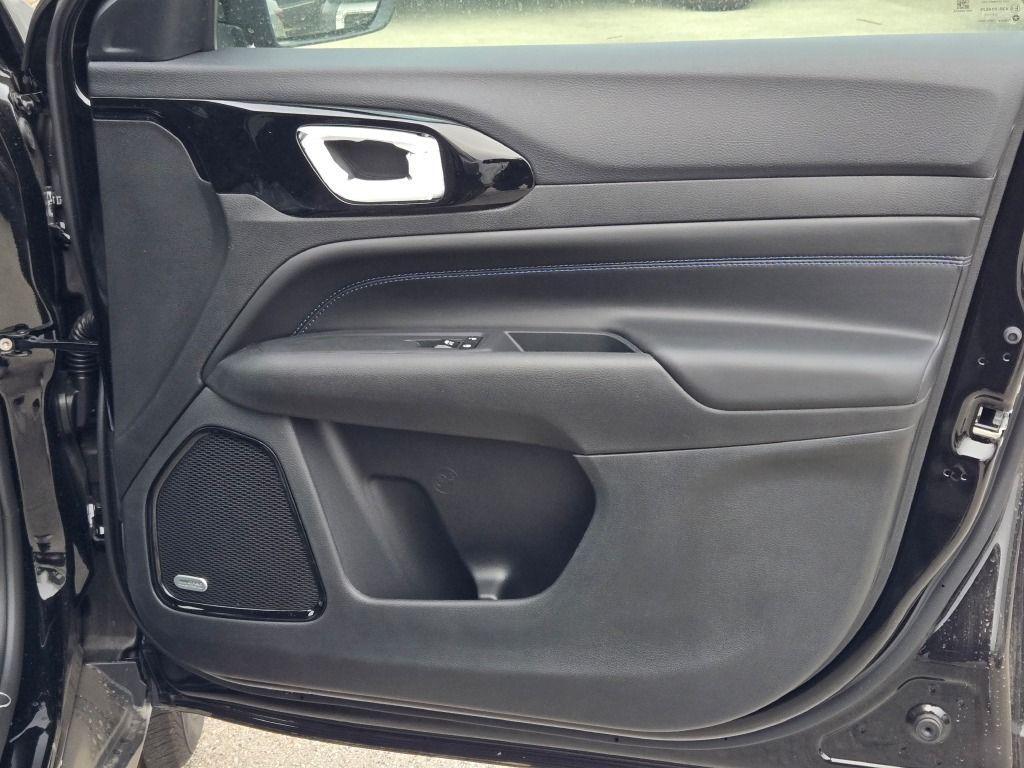 new 2026 Jeep Compass car, priced at $34,814