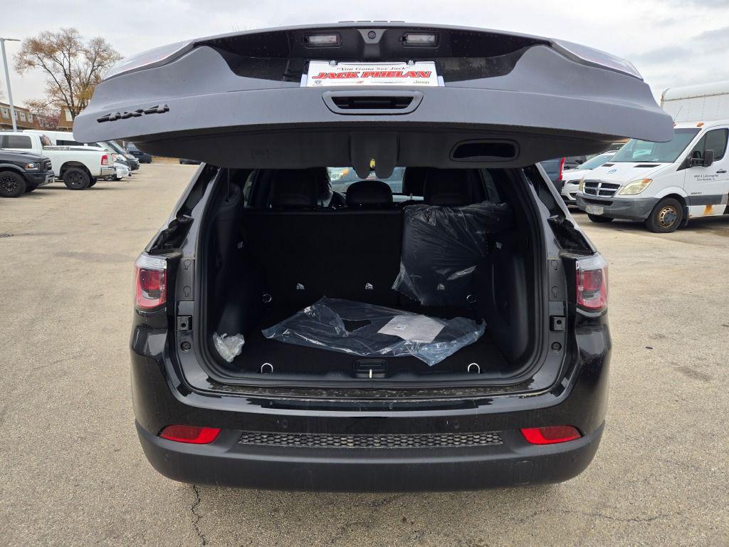 new 2026 Jeep Compass car, priced at $34,814