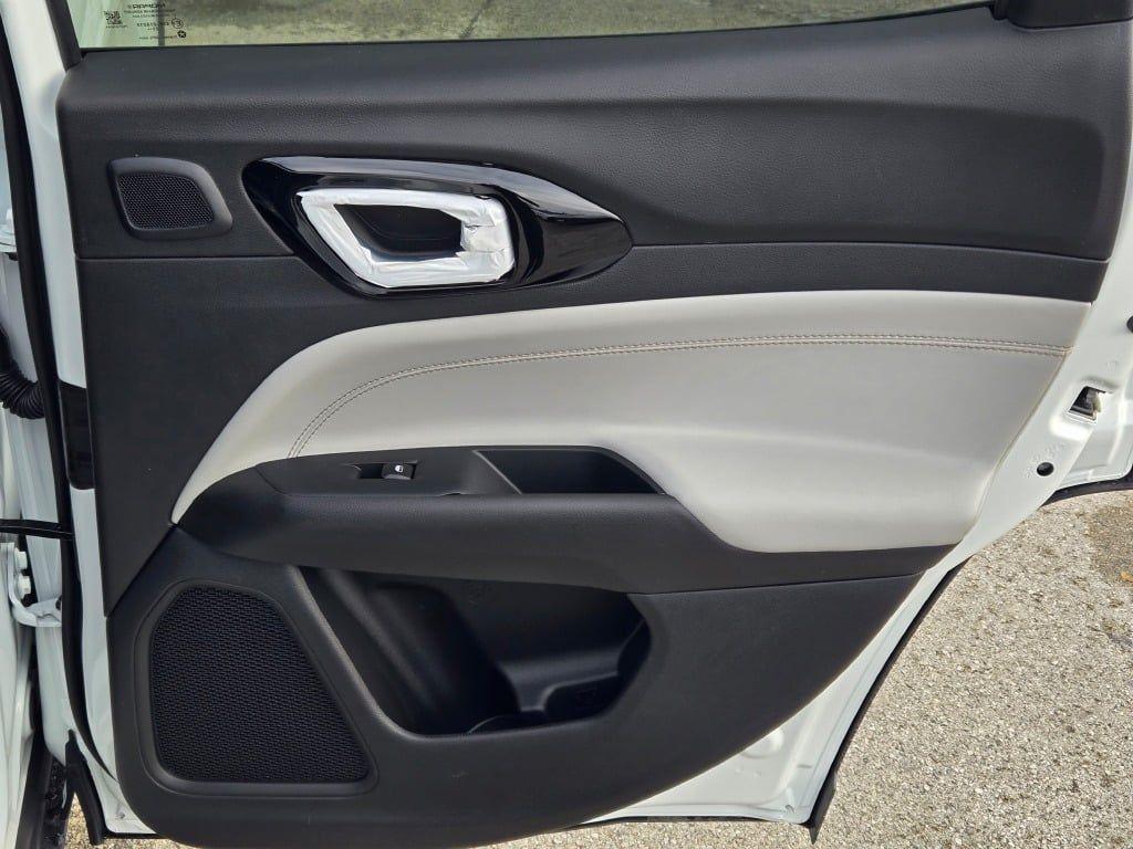 new 2026 Jeep Compass car, priced at $33,798