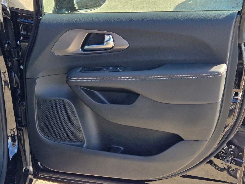 new 2026 Chrysler Pacifica car, priced at $40,508