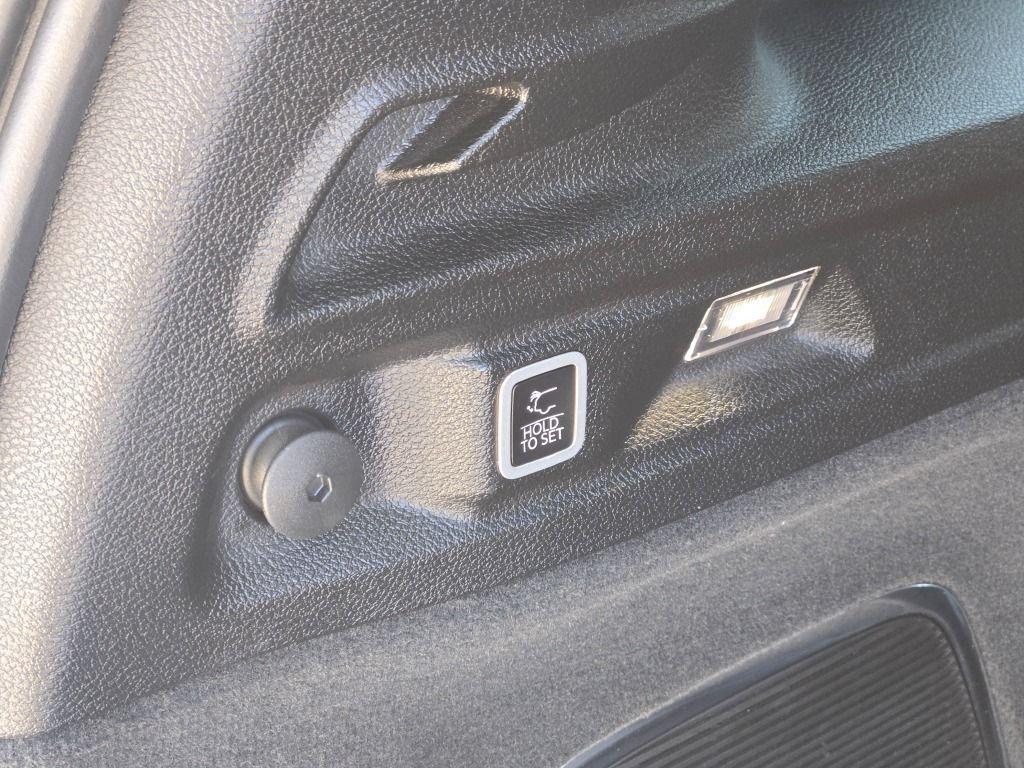 used 2023 Jeep Grand Cherokee L car, priced at $40,990