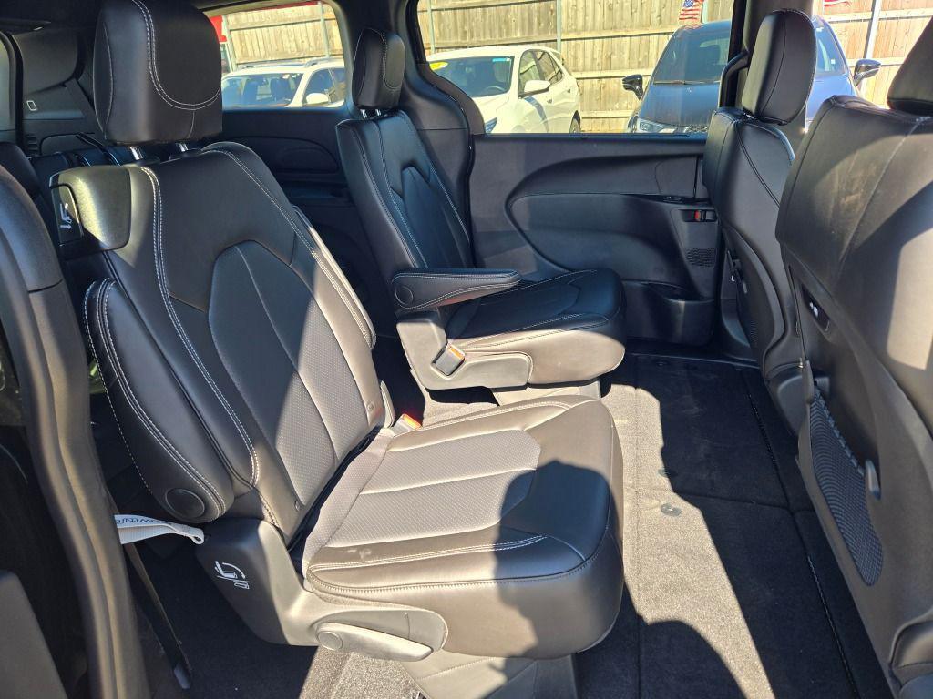 new 2026 Chrysler Pacifica car, priced at $40,940