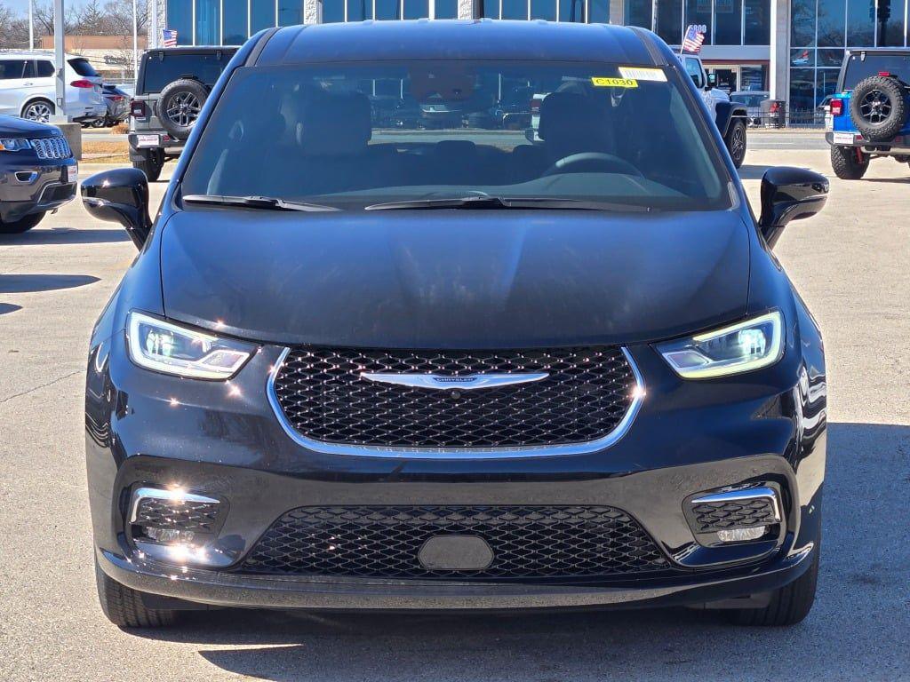 new 2026 Chrysler Pacifica car, priced at $38,816