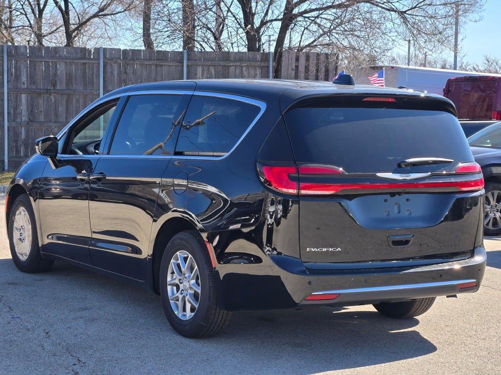 new 2026 Chrysler Pacifica car, priced at $38,816