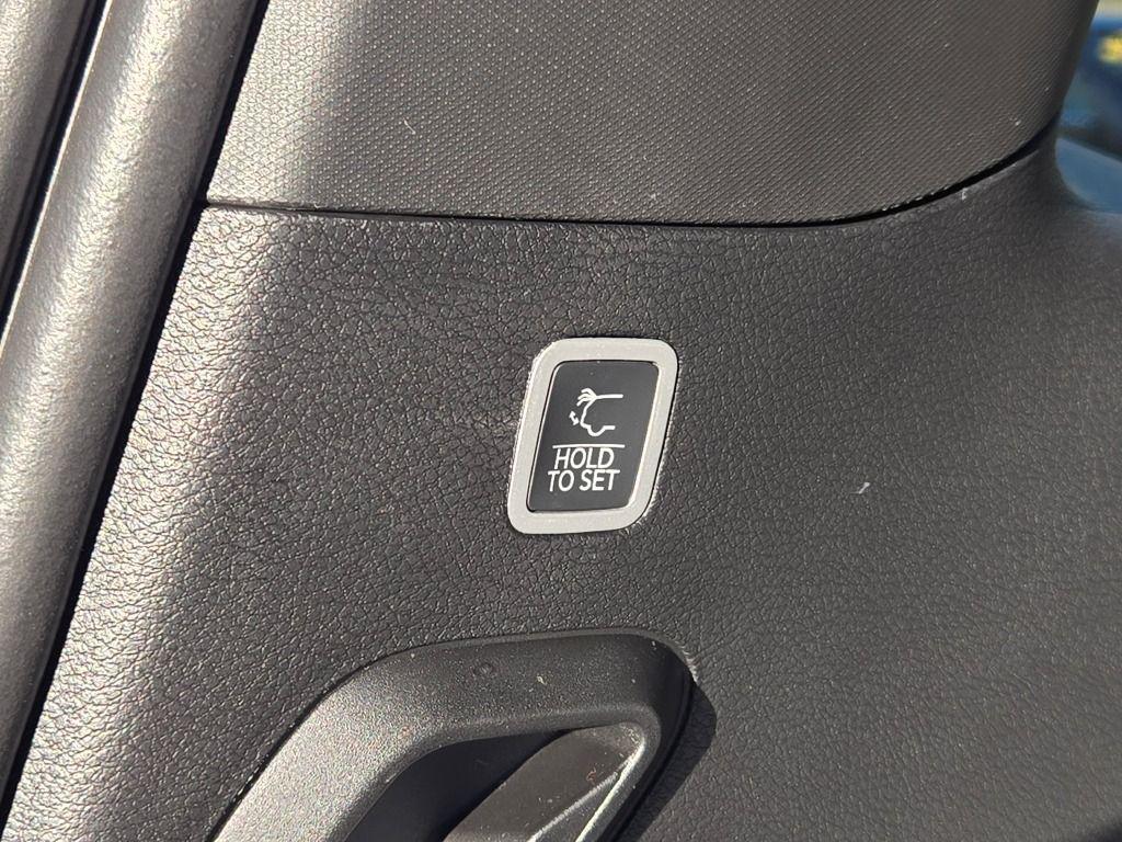 new 2025 Jeep Grand Wagoneer car, priced at $95,998