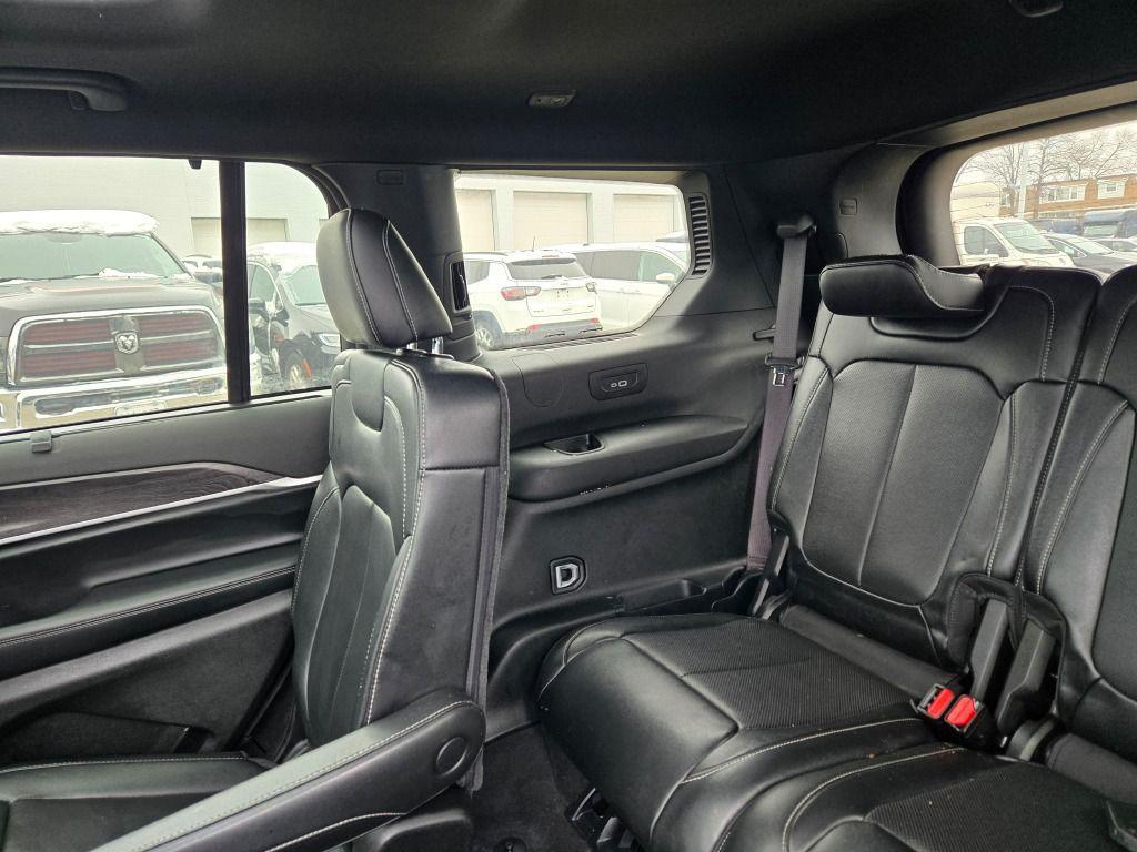 used 2024 Jeep Grand Cherokee L car, priced at $31,383