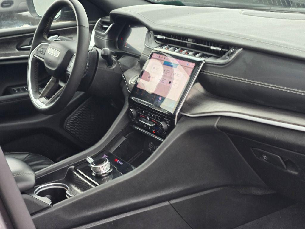 used 2024 Jeep Grand Cherokee L car, priced at $31,383