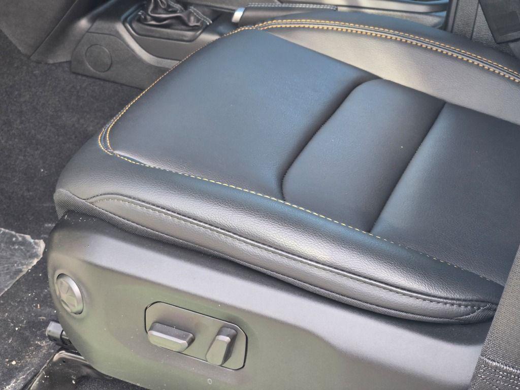 new 2026 Jeep Wrangler car, priced at $49,427