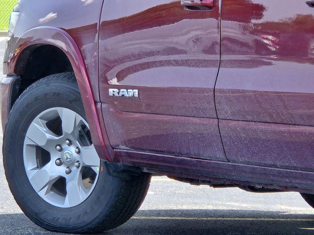 new 2025 Ram 1500 car, priced at $45,653