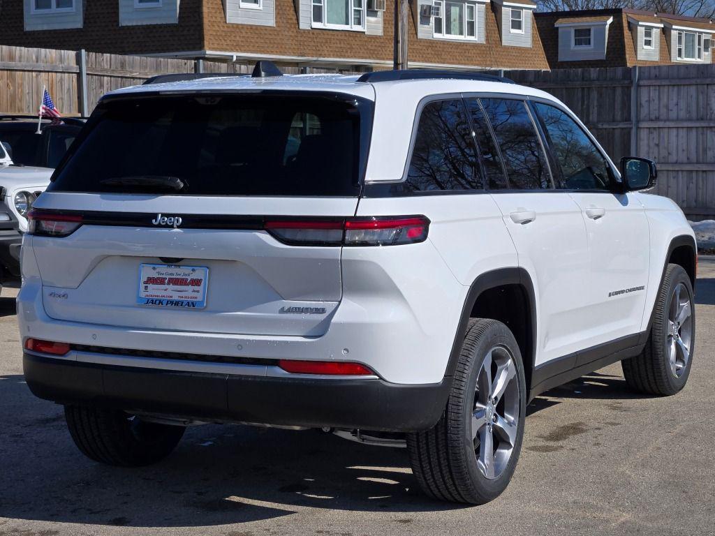 new 2026 Jeep Grand Cherokee car, priced at $45,007