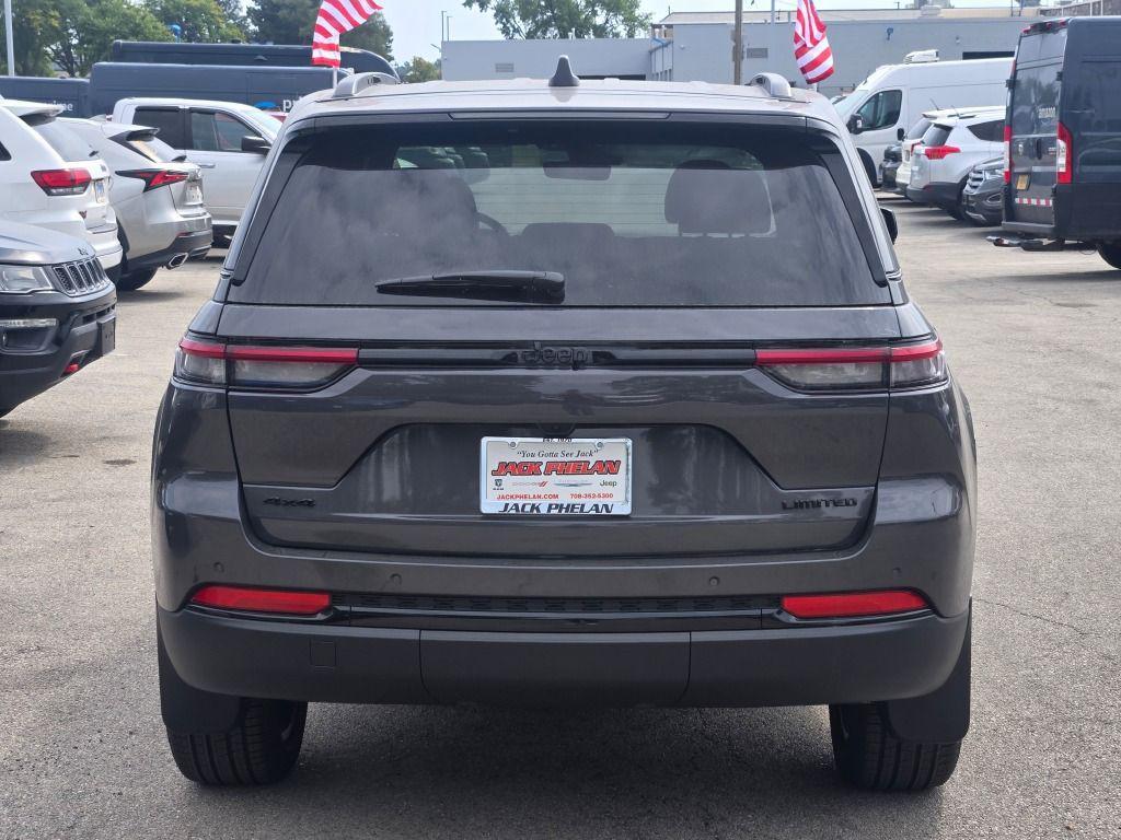 new 2025 Jeep Grand Cherokee car, priced at $44,224