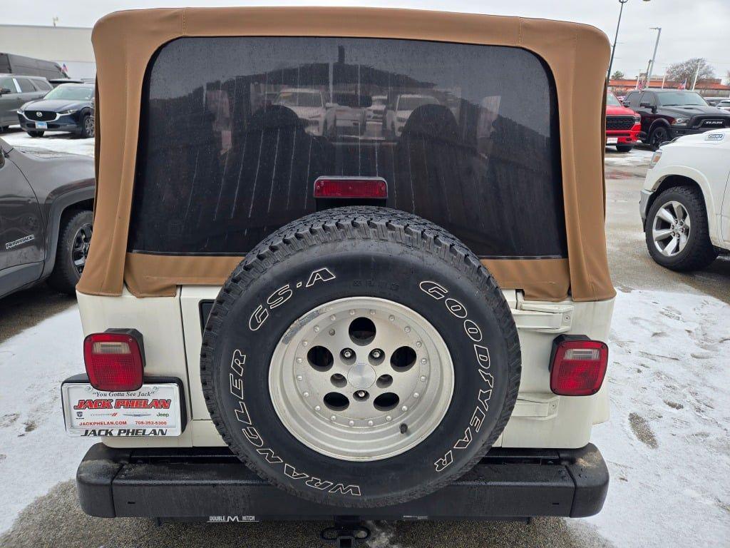 used 1998 Jeep Wrangler car, priced at $9,199