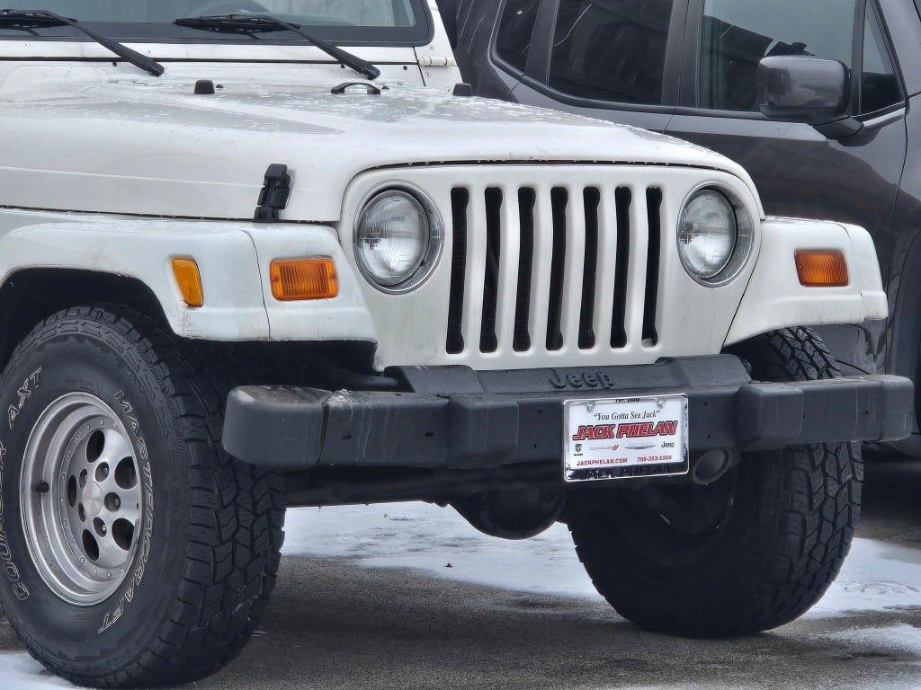 used 1998 Jeep Wrangler car, priced at $9,199