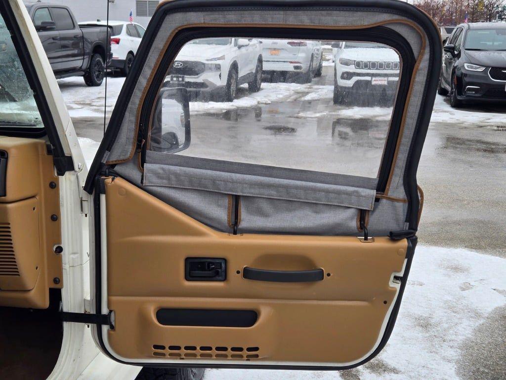 used 1998 Jeep Wrangler car, priced at $9,199