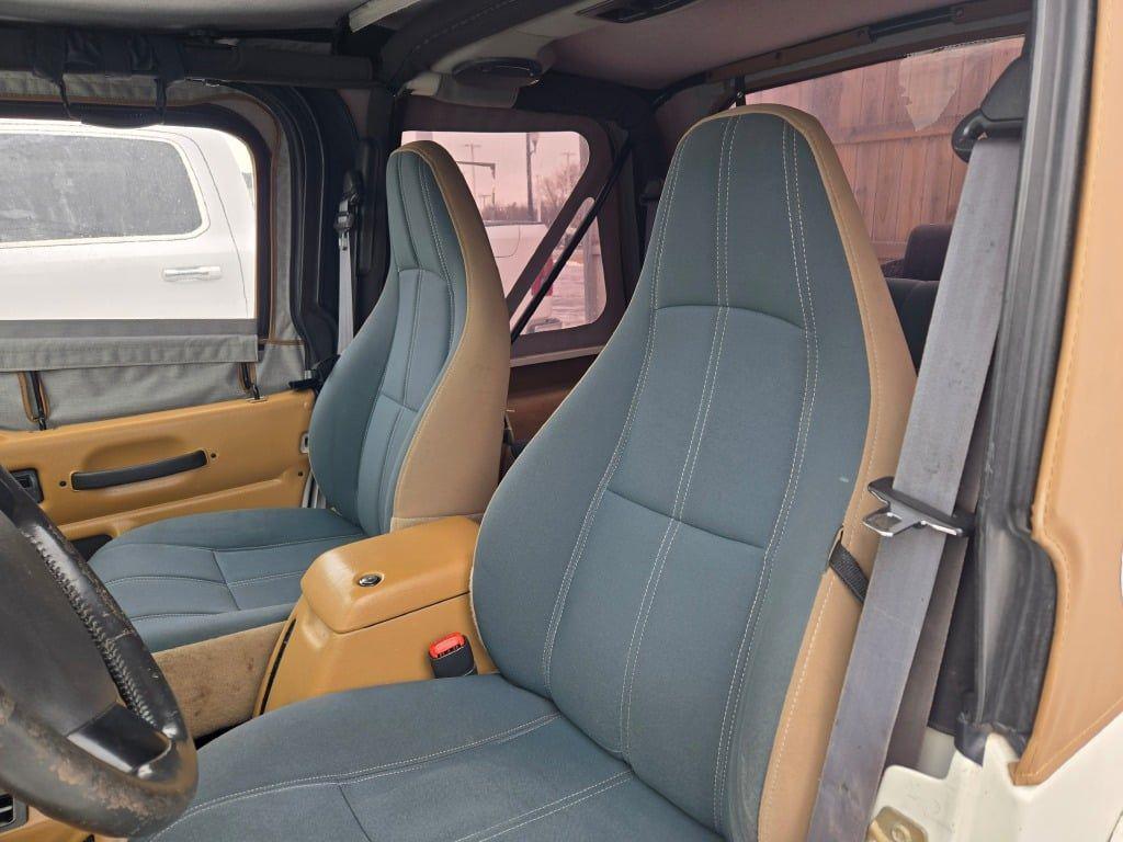 used 1998 Jeep Wrangler car, priced at $9,199