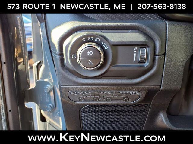 new 2026 Jeep Gladiator car, priced at $60,380