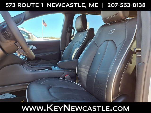 new 2026 Chrysler Pacifica car, priced at $48,740