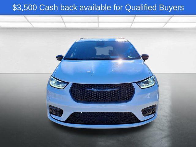 new 2026 Chrysler Pacifica car, priced at $48,740