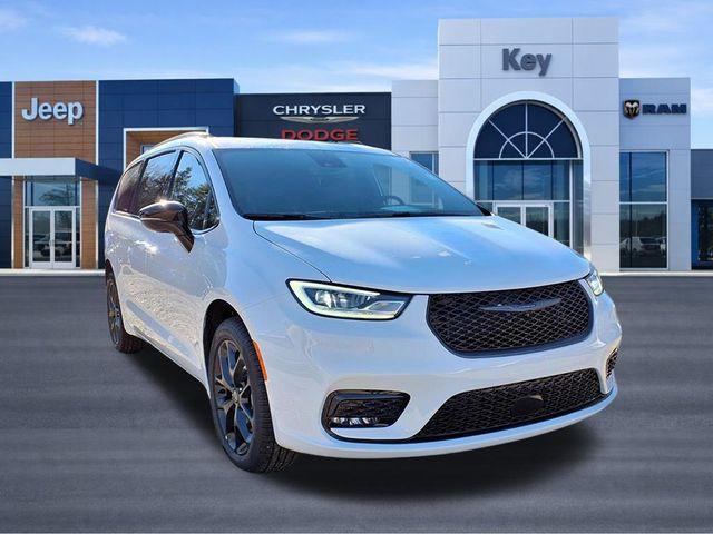 new 2026 Chrysler Pacifica car, priced at $48,240