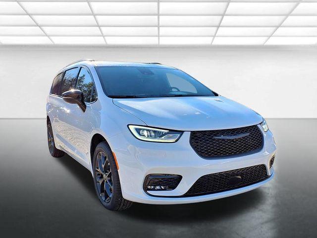 new 2026 Chrysler Pacifica car, priced at $48,740