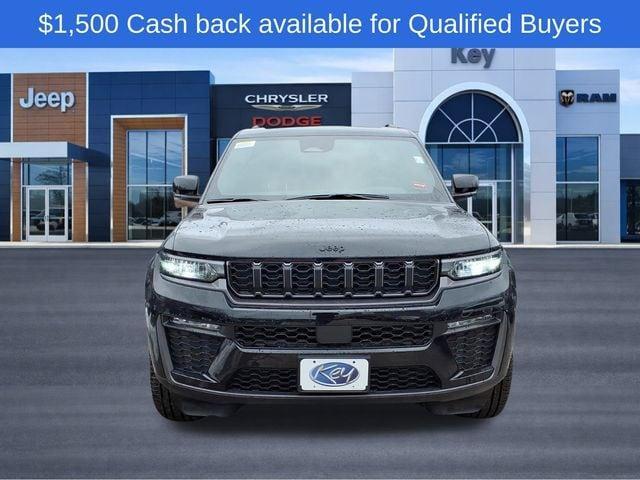 new 2026 Jeep Grand Cherokee car, priced at $44,080