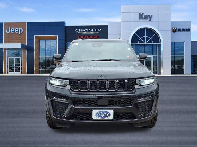 new 2026 Jeep Grand Cherokee car, priced at $45,580
