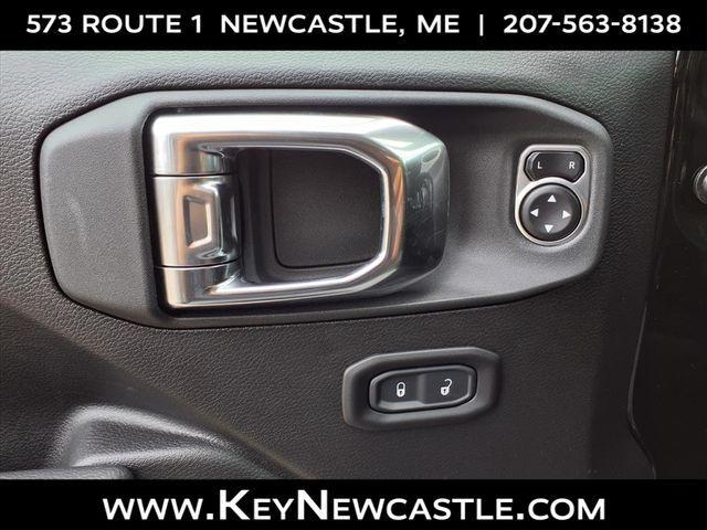 new 2025 Jeep Wrangler car, priced at $44,635