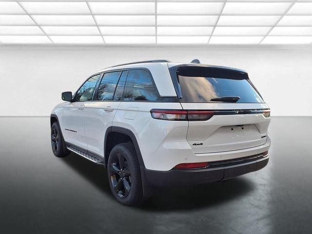 new 2025 Jeep Grand Cherokee car, priced at $45,585