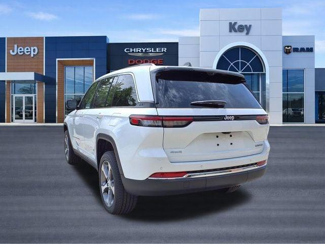 new 2025 Jeep Grand Cherokee car, priced at $45,715