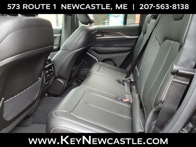 new 2026 Jeep Grand Cherokee car, priced at $43,080