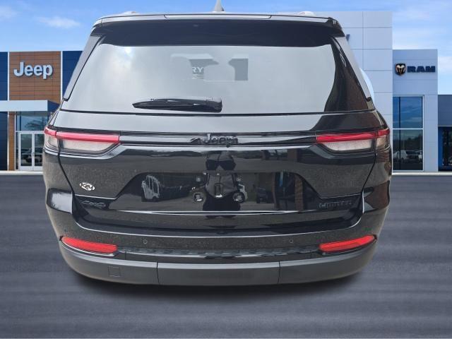 used 2023 Jeep Grand Cherokee car, priced at $31,999
