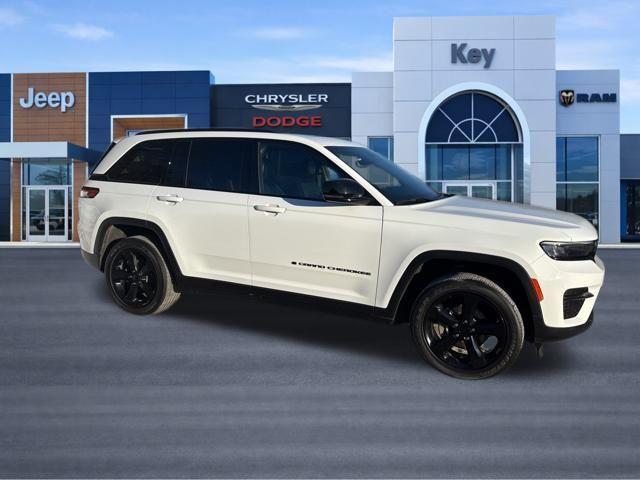 used 2023 Jeep Grand Cherokee car, priced at $29,999