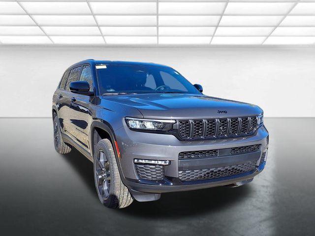 new 2025 Jeep Grand Cherokee L car, priced at $48,335