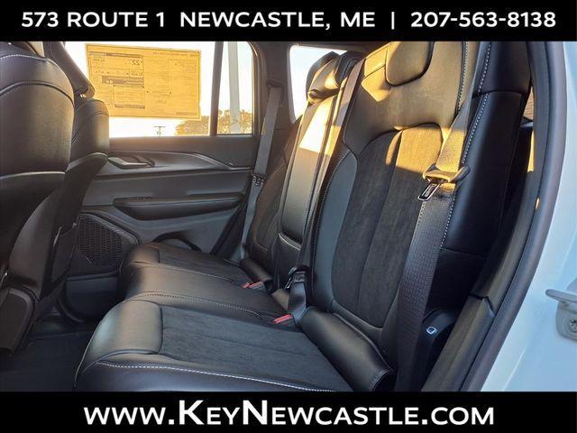 new 2025 Jeep Grand Cherokee car, priced at $38,530