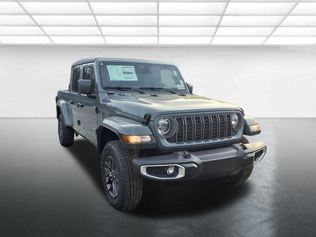 new 2026 Jeep Gladiator car, priced at $48,130