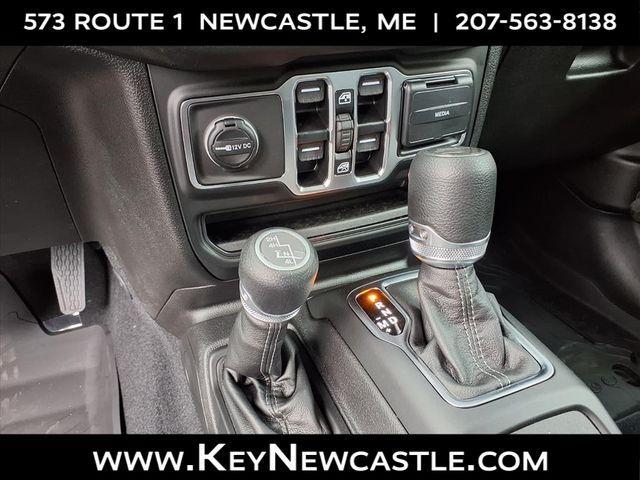 new 2025 Jeep Gladiator car, priced at $44,756