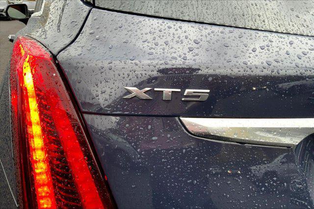 used 2025 Cadillac XT5 car, priced at $42,000