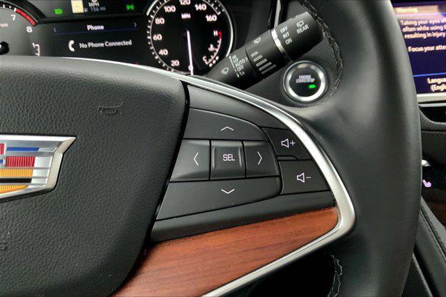 used 2025 Cadillac XT5 car, priced at $42,000