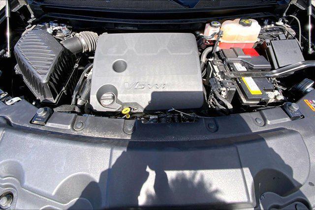 used 2023 Chevrolet Traverse car, priced at $30,467