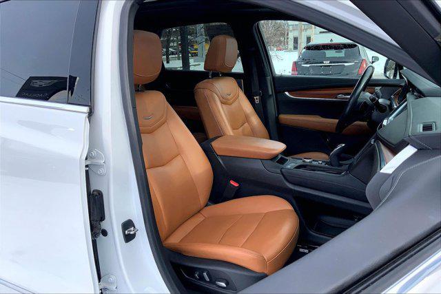 used 2021 Cadillac XT5 car, priced at $24,996