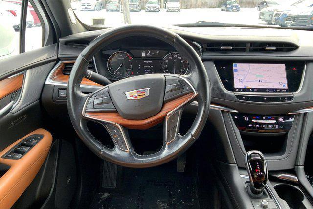 used 2021 Cadillac XT5 car, priced at $24,996
