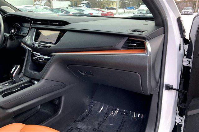 used 2021 Cadillac XT5 car, priced at $24,996