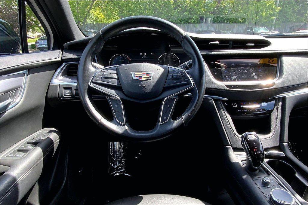 used 2023 Cadillac XT5 car, priced at $28,559