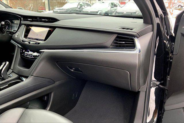 used 2025 Cadillac XT5 car, priced at $41,412