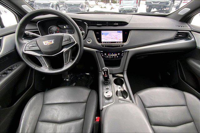 used 2025 Cadillac XT5 car, priced at $41,412