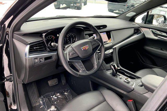 used 2025 Cadillac XT5 car, priced at $41,412