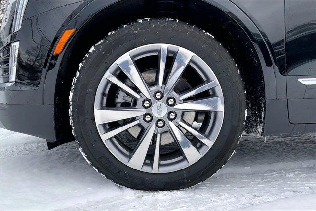 used 2025 Cadillac XT5 car, priced at $41,412