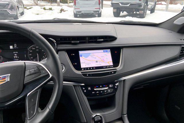 used 2025 Cadillac XT5 car, priced at $41,412