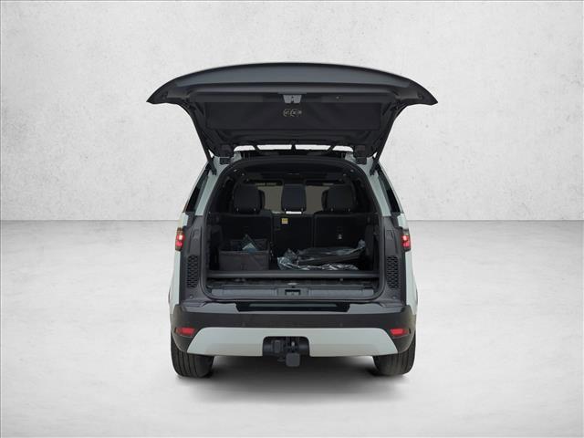 used 2024 Land Rover Discovery car, priced at $48,290
